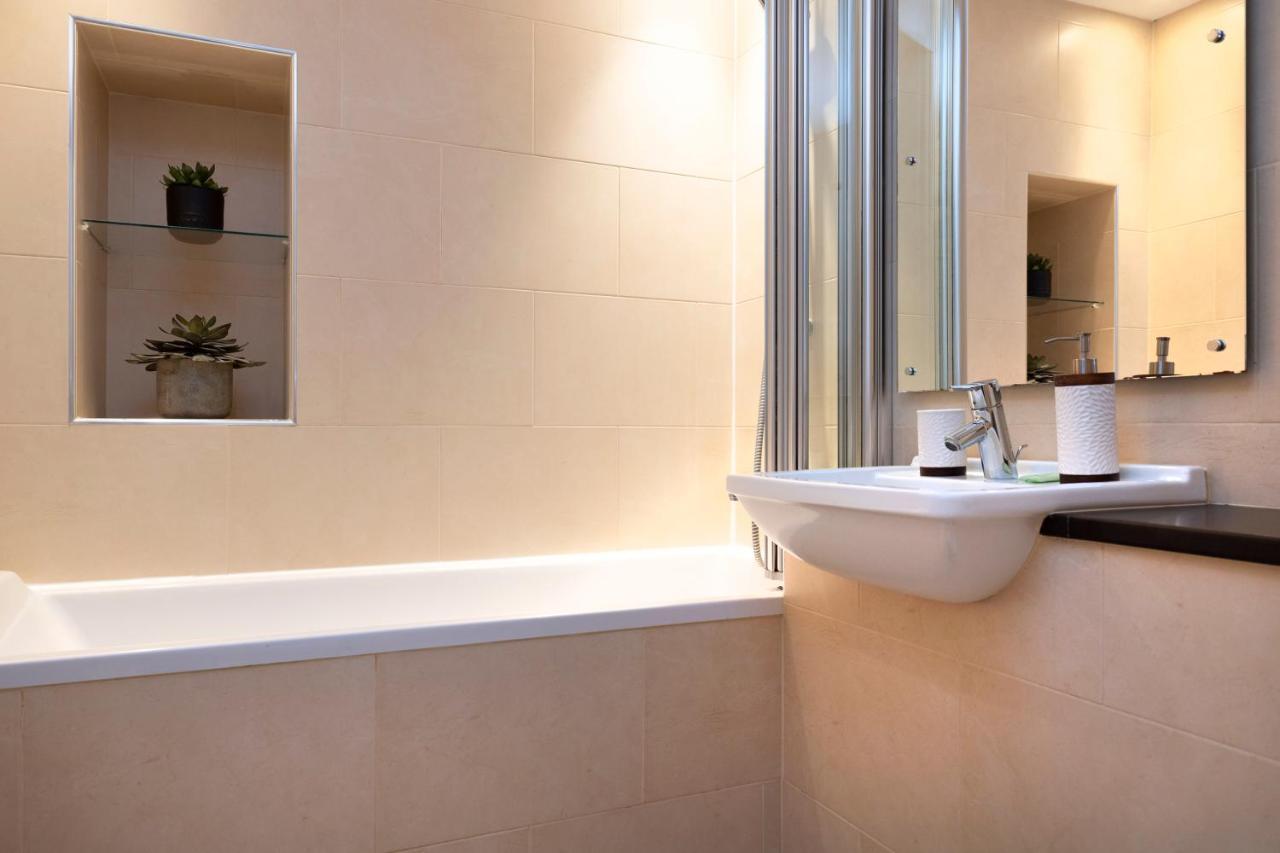 דירות Joivy Luxury Flat Near Edinburgh Castle מראה חיצוני תמונה